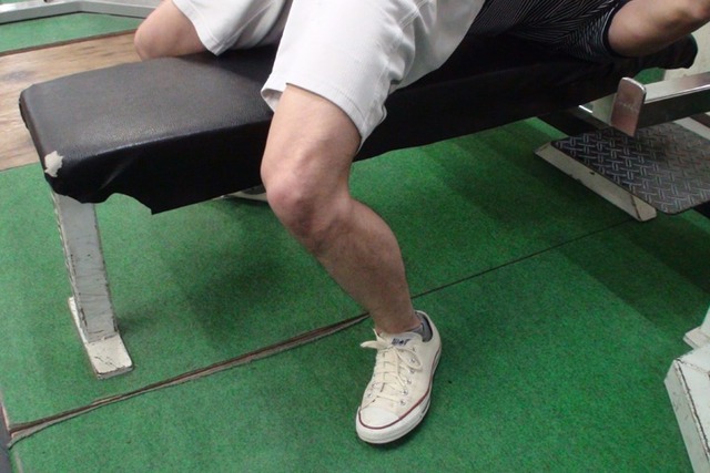 手前に引いた位置で踏ん張る