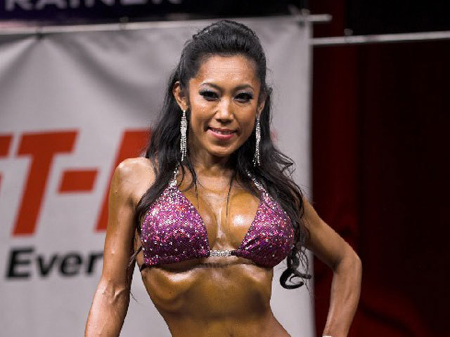 ビキニ・アスリート サンキン・サチ 2014 NPC WEST COAST CLASSIC