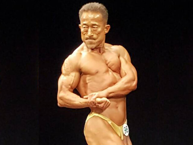 角田信朗 国内デビュー戦となる大阪ボディビル選手権で3冠達成