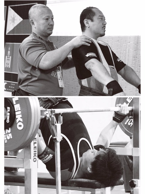M2・83kg級優勝の石本（写真上右）とジュニア83kg級3位の福岡