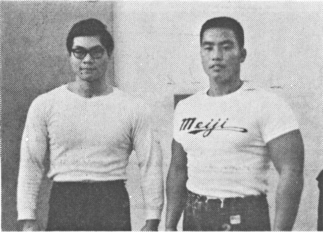 （写真右）学生パワーD級チャンピオン田部井幹夫選手と（左）ミスター学生高野泰行選手
