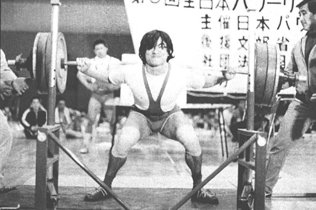 ミドル級２位・中川幸雄選手。スクワット237.5kg、デッド・リフト255kgの日本新をマーク