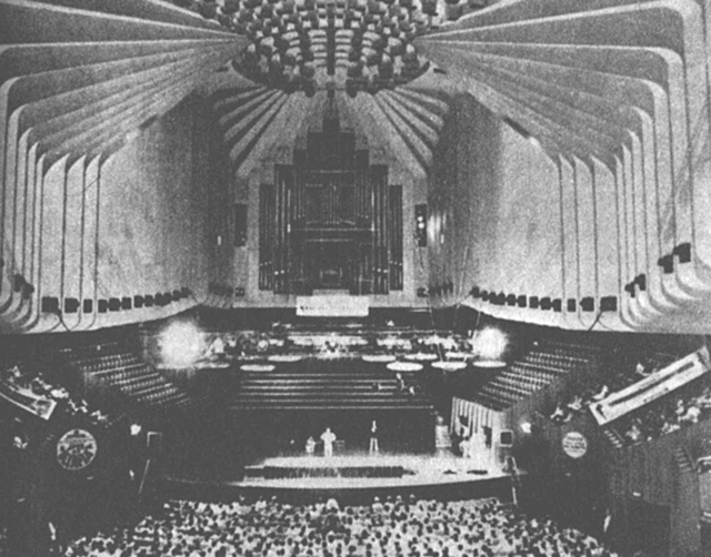 1980ミスター・オリンピア・コンテスト会場の、シドニー・オペラ―・ハウス（オーストラリヤ）