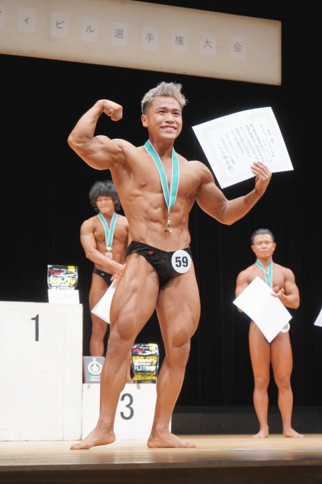 優勝：本多虎之介選手　大阪学院大学からたった一人の出場だったが、会場中から大きな拍手と称賛が浴びせられた