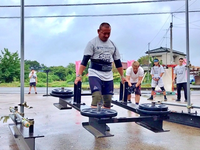 吉川選手。行きには一度降ろして40秒だったが、戻りは一度も降ろさず20秒でクリア。前半を大きく上回る後半の驚異の追い上げに大きなどよめきと歓声が上がった